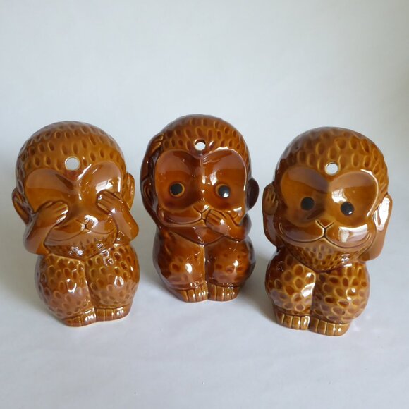 VINTAGE SEE NO EVIL HEAR SPEAK THREE WISE MONKEYS CERAMIC TIKI MUG SET (NEW) - Picture 1 of 10